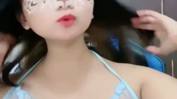 Tiara Cantik Colmek Ngangkang Buah Dada Bulat