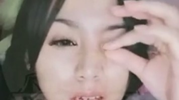 Laura Mahasiswi Cantik Yang Remas Toketnya