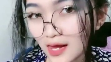 Cantiknya Zara Tanpa Masker Remas Toket
