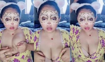 Mbak Pipit Sange Remas Susu Crotin Kamu Pake Asi